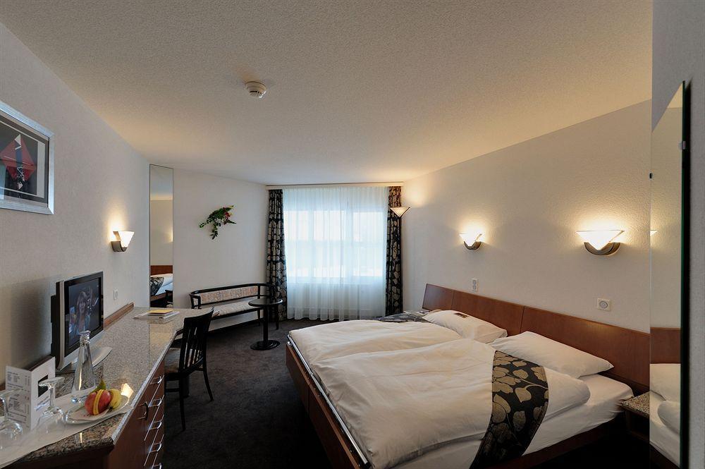 Grand Hotel Les Endroits La Chaux De Fonds Zewnętrze zdjęcie