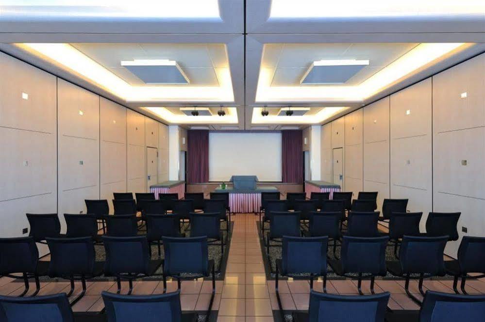 Grand Hotel Les Endroits La Chaux De Fonds Zewnętrze zdjęcie